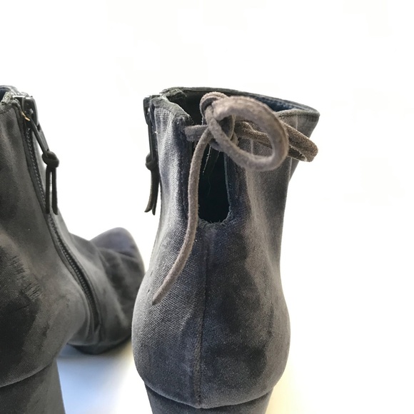 Stuart Weitzman Velvet Grandy Pane Boots Booties Womens 8 Gray Heels Pointed Toe - Picture 7 of 12